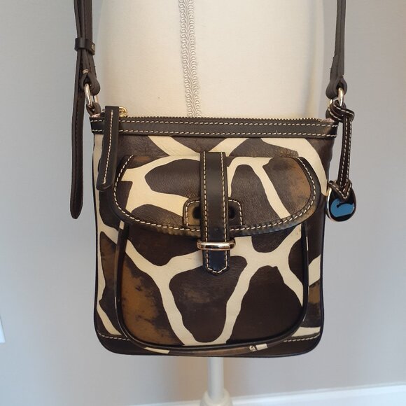 Dooney & Bourke Giraffe Print Carrier Crossbody - Picture 1 of 11
